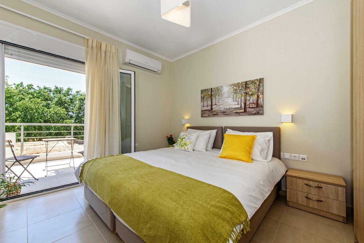 Villa Ellie - Heated Pool, Playground, Garden & Bbq! Vederoi 外观 照片